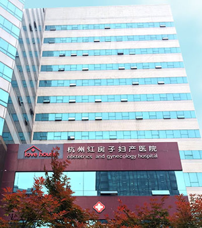 女性健康检查是一个全面的体检项目，通过一系列检查可以及早发现身体问题。那么，女性在进行常规妇科检查时，通常需要查哪些项目呢？今天就来为大家详细解答。